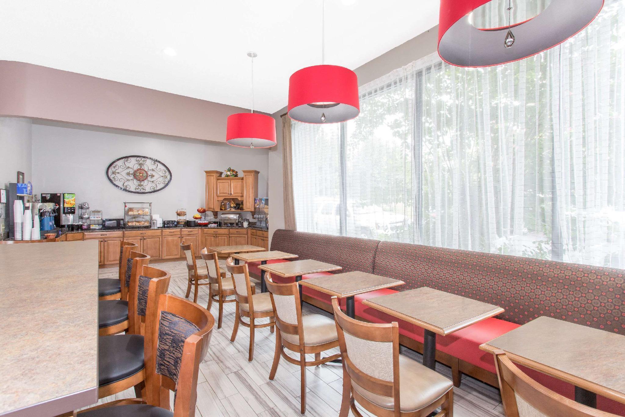 Ramada By Wyndham Hendersonville Ngoại thất bức ảnh