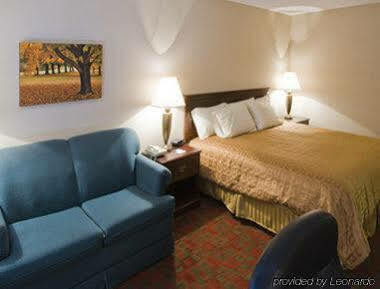 Ramada By Wyndham Hendersonville Ngoại thất bức ảnh